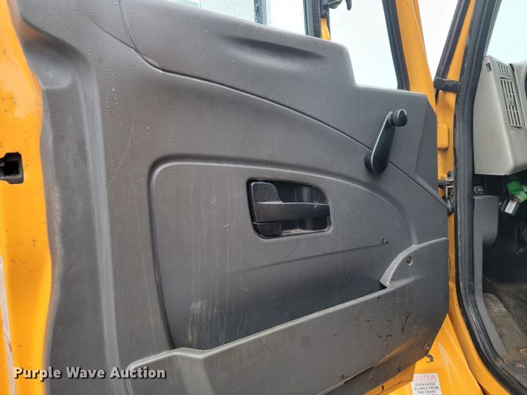 image for item JL9642 2010 International WorkStar 7500  dump truck