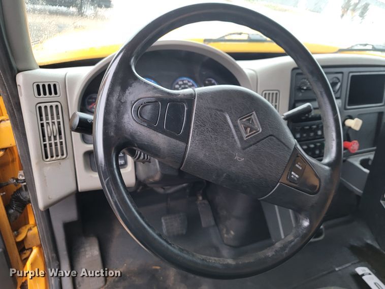 image for item JL9642 2010 International WorkStar 7500  dump truck