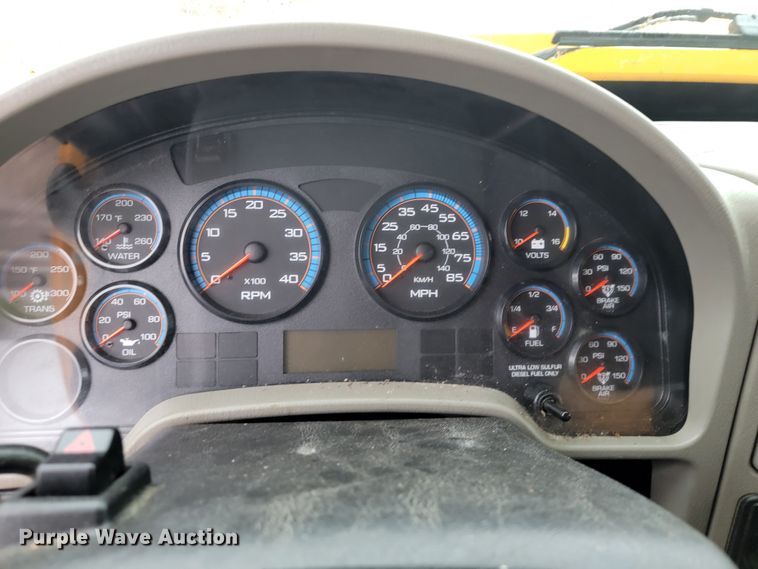 image for item JL9642 2010 International WorkStar 7500  dump truck