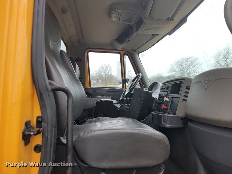 image for item JL9642 2010 International WorkStar 7500  dump truck