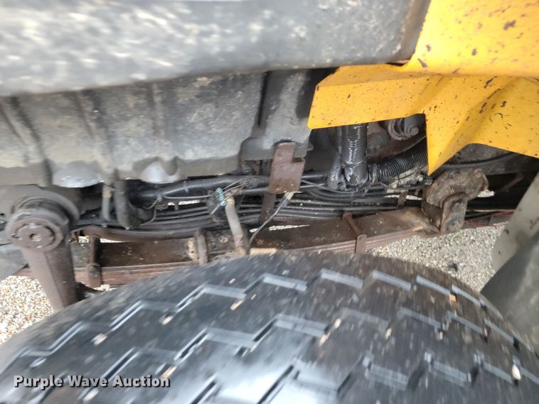 image for item JL9642 2010 International WorkStar 7500  dump truck