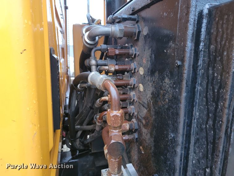 image for item JL9642 2010 International WorkStar 7500  dump truck