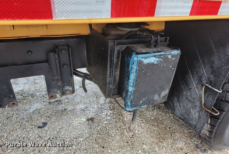 image for item JL9642 2010 International WorkStar 7500  dump truck