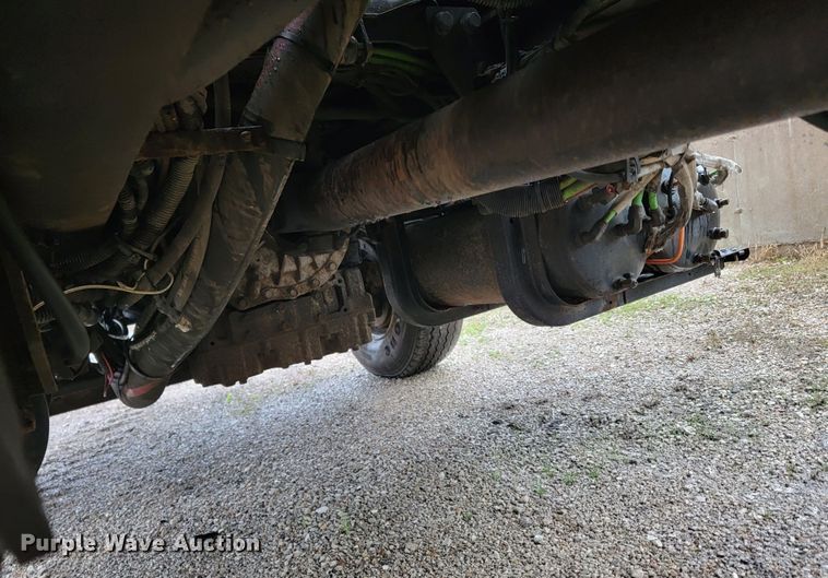 image for item JL9642 2010 International WorkStar 7500  dump truck