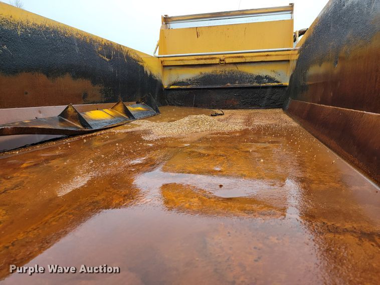 image for item JL9642 2010 International WorkStar 7500  dump truck