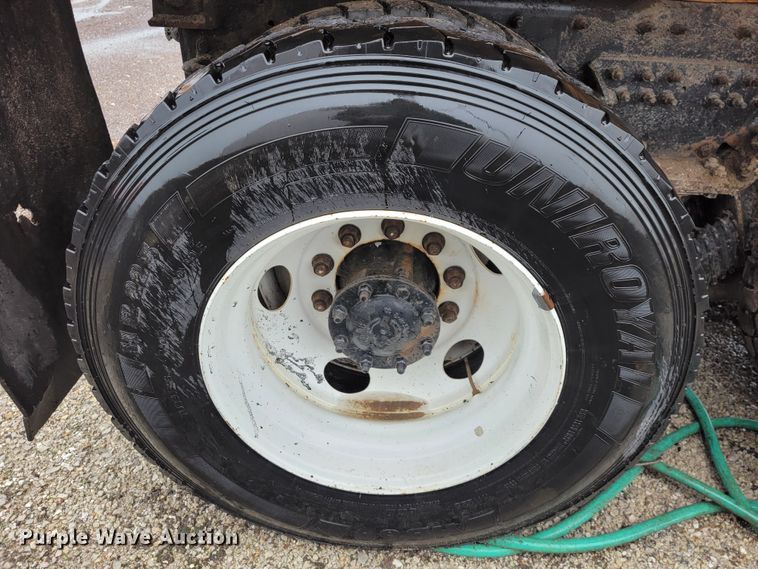 image for item JL9642 2010 International WorkStar 7500  dump truck