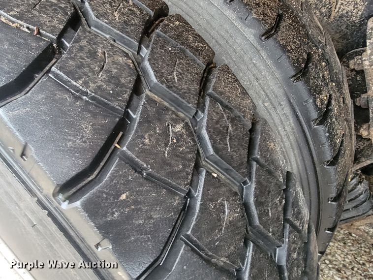 image for item JL9642 2010 International WorkStar 7500  dump truck