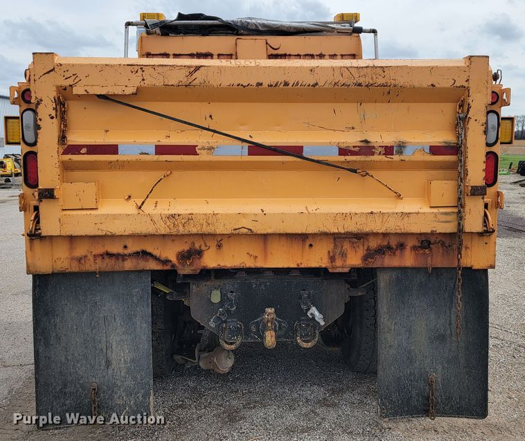 image for item JL9645 2006 International 7400  dump truck