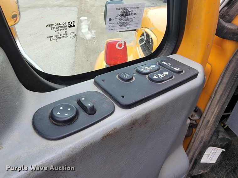 image for item JL9645 2006 International 7400  dump truck