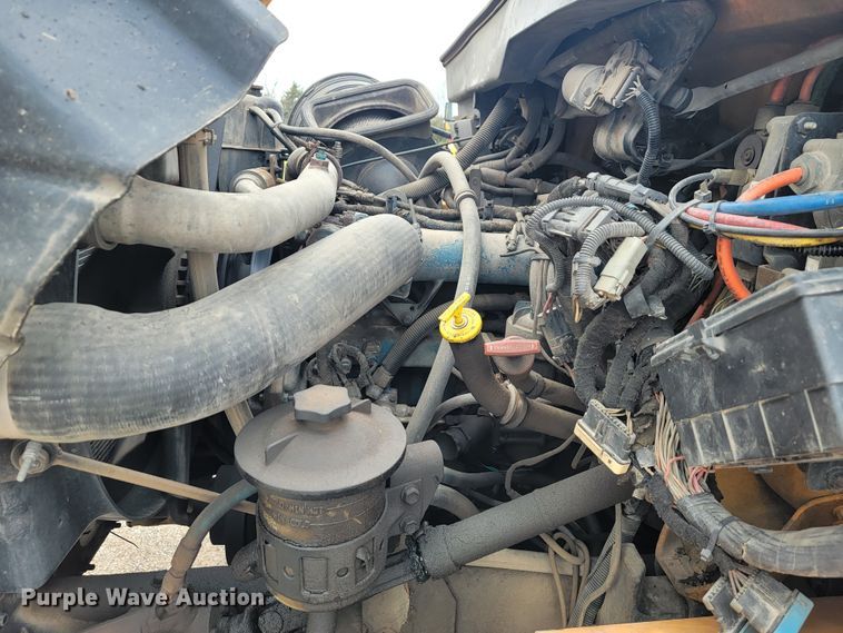 image for item JL9645 2006 International 7400  dump truck