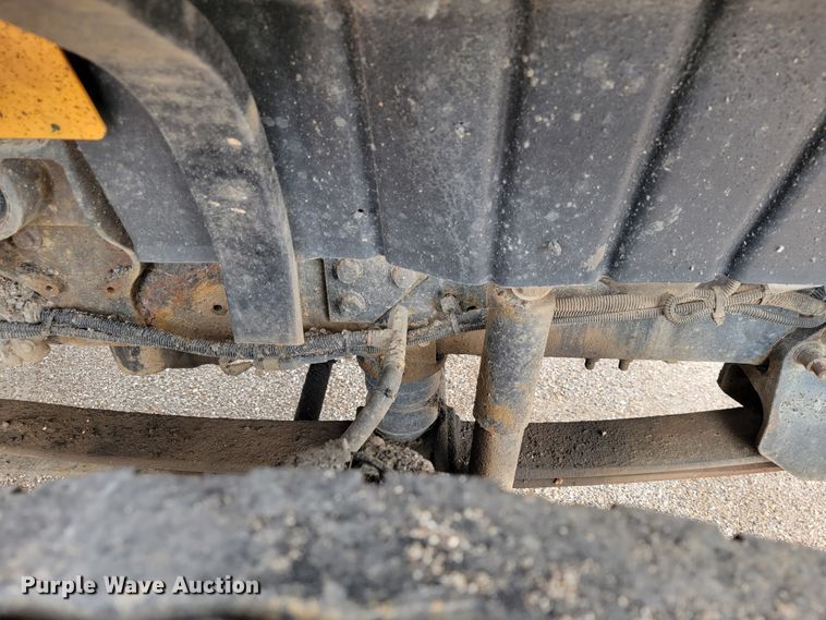 image for item JL9645 2006 International 7400  dump truck