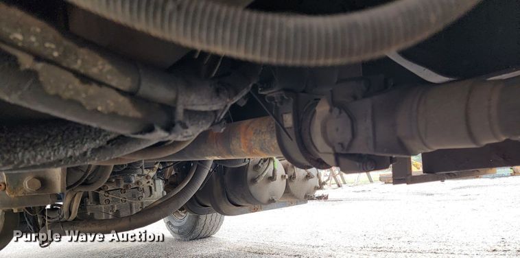 image for item JL9645 2006 International 7400  dump truck