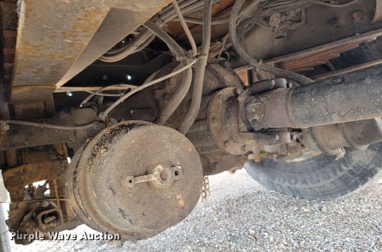 image for item JL9645 2006 International 7400  dump truck