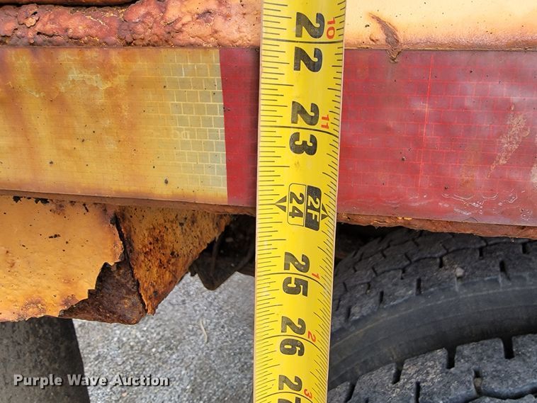 image for item JL9645 2006 International 7400  dump truck