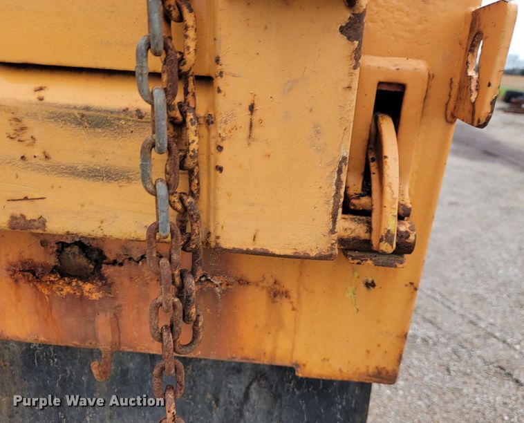 image for item JL9645 2006 International 7400  dump truck