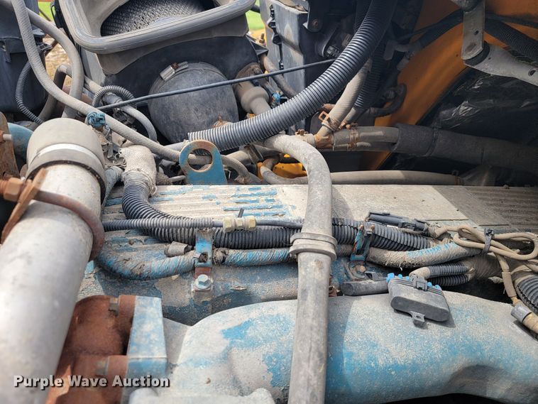 image for item JL9646 2007 International 7400  dump truck