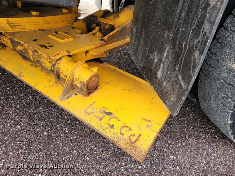 image for item JL9646 2007 International 7400  dump truck