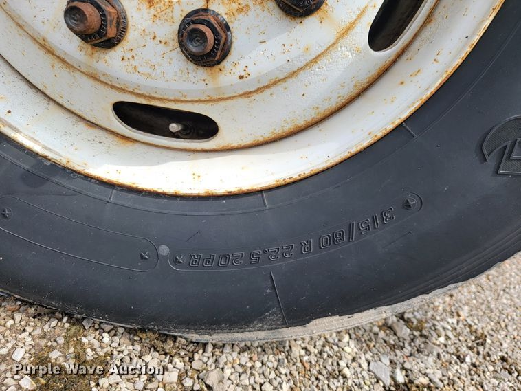 image for item JL9646 2007 International 7400  dump truck