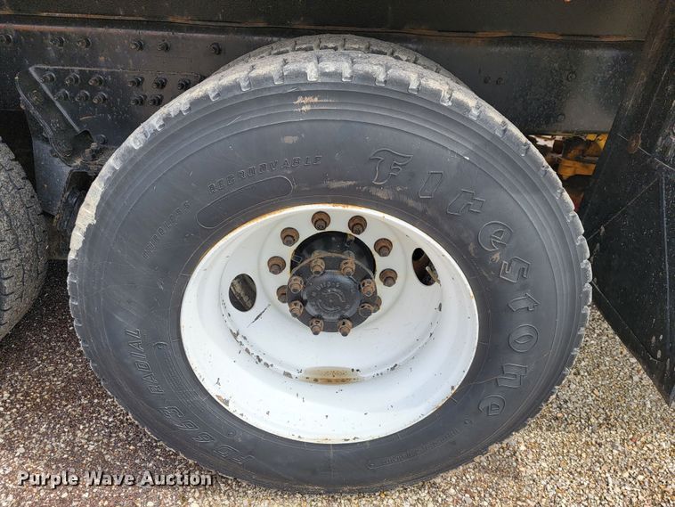 image for item JL9646 2007 International 7400  dump truck