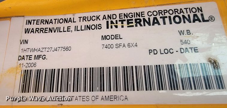 image for item JL9646 2007 International 7400  dump truck