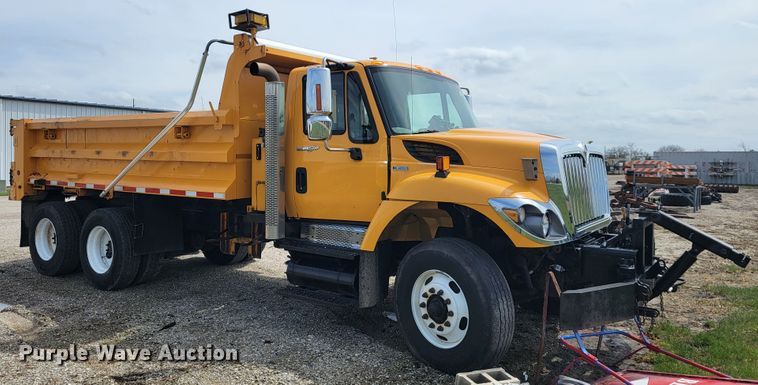 image for item JL9647 2009 International WorkStar 7500  dump truck