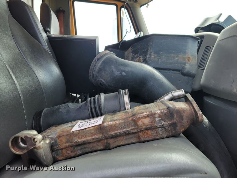 image for item JL9647 2009 International WorkStar 7500  dump truck