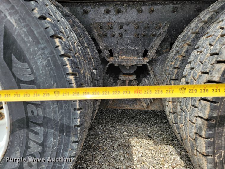 image for item JL9647 2009 International WorkStar 7500  dump truck