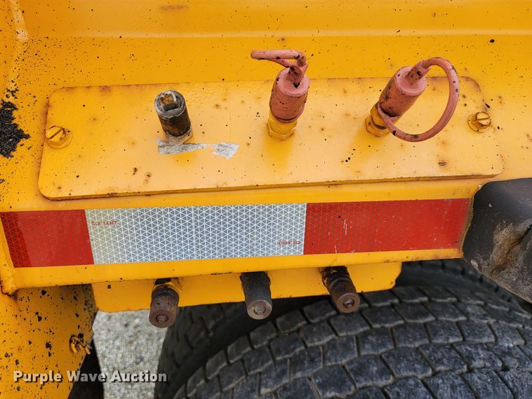 image for item JL9647 2009 International WorkStar 7500  dump truck