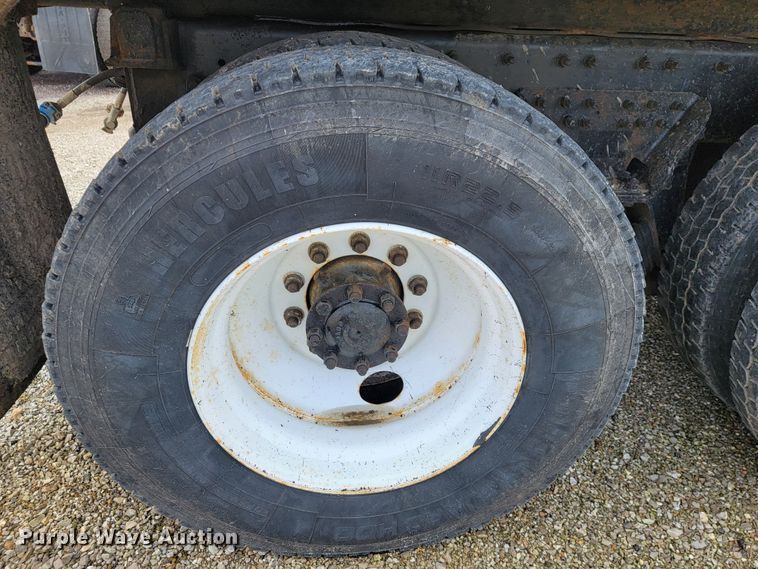 image for item JL9647 2009 International WorkStar 7500  dump truck