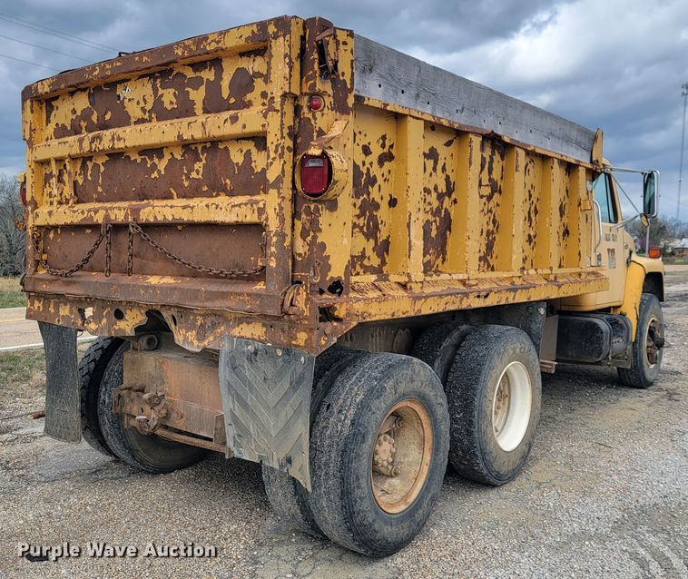 image for item JL9658 1988 International F1954  dump truck