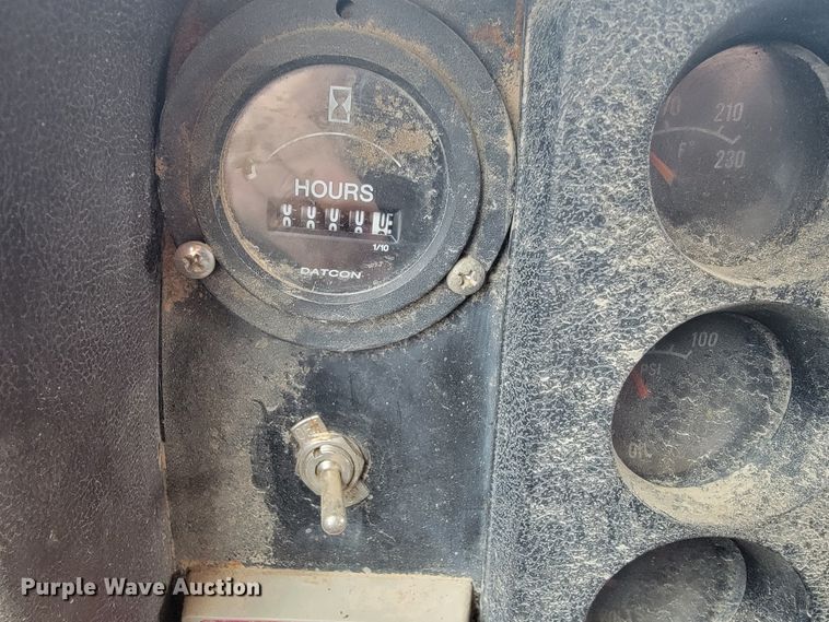 image for item JL9658 1988 International F1954  dump truck