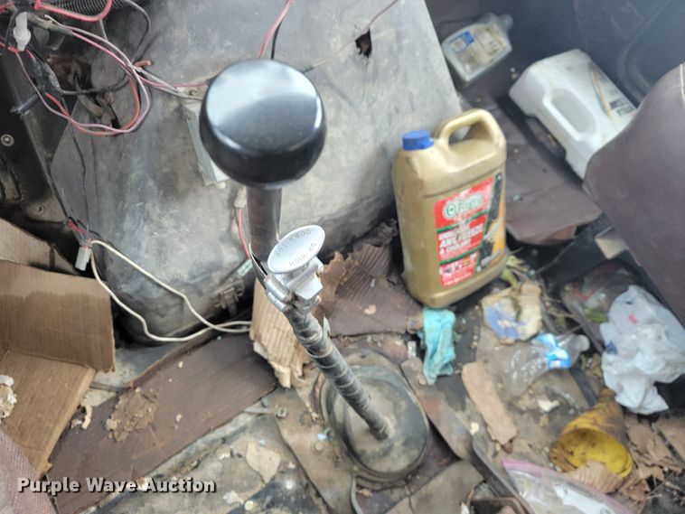 image for item JL9658 1988 International F1954  dump truck