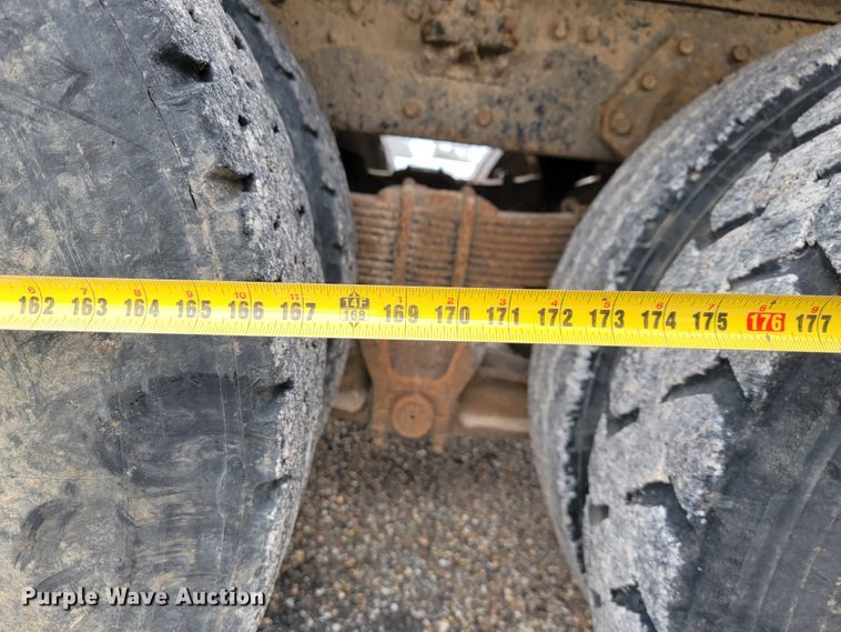 image for item JL9658 1988 International F1954  dump truck