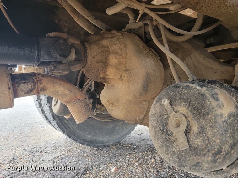 image for item JL9658 1988 International F1954  dump truck