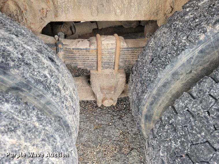 image for item JL9658 1988 International F1954  dump truck