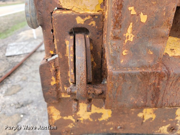 image for item JL9658 1988 International F1954  dump truck