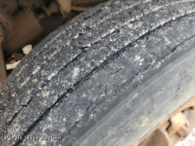 image for item JL9658 1988 International F1954  dump truck