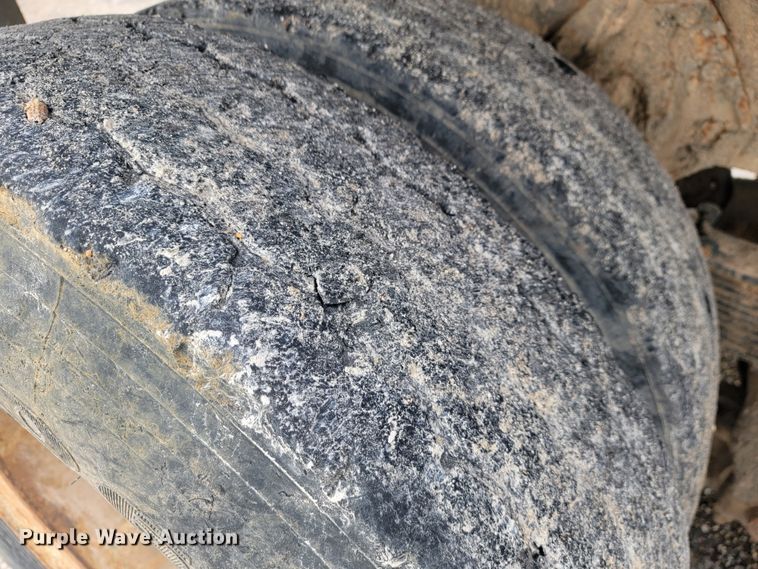 image for item JL9658 1988 International F1954  dump truck