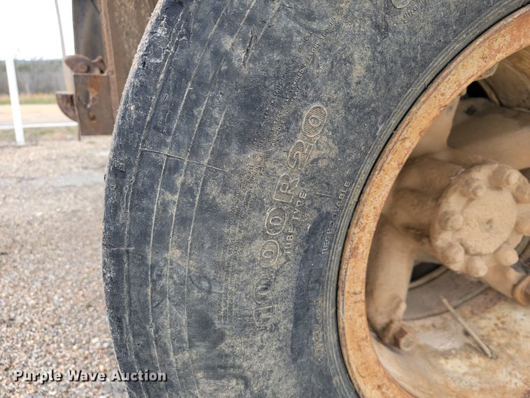 image for item JL9658 1988 International F1954  dump truck