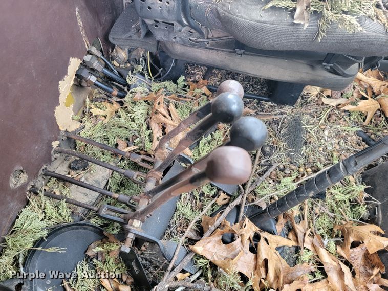 image for item JL9659 1988 International F1954  dump truck