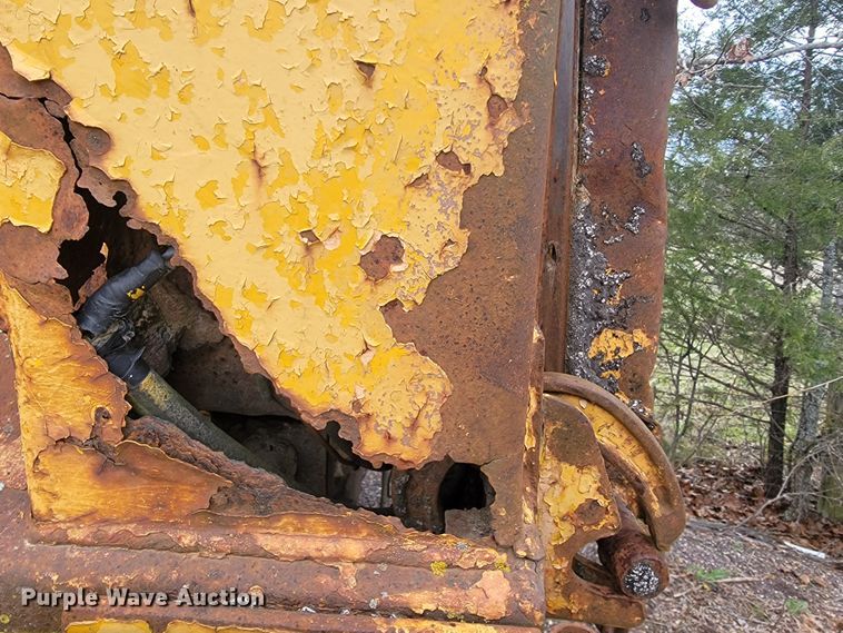 image for item JL9659 1988 International F1954  dump truck