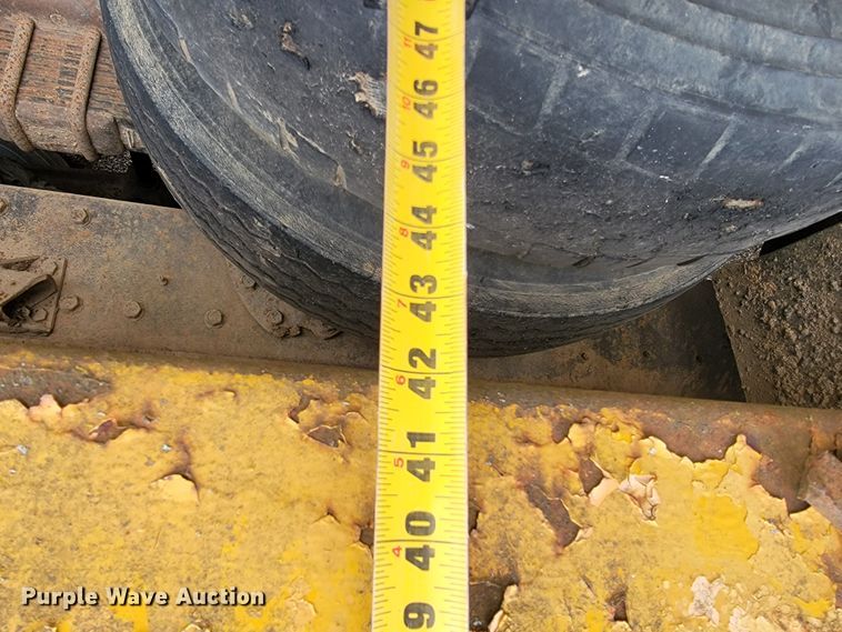 image for item JL9659 1988 International F1954  dump truck