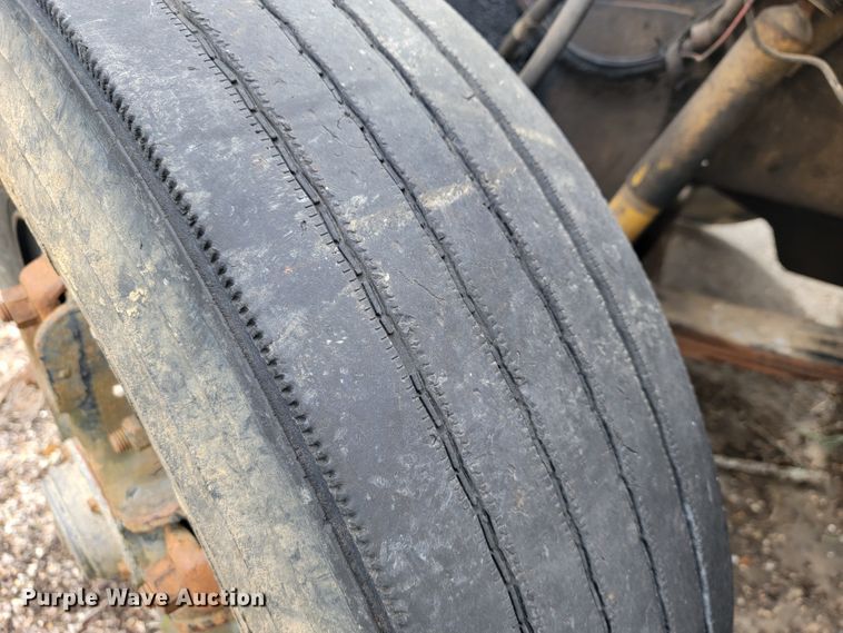 image for item JL9659 1988 International F1954  dump truck