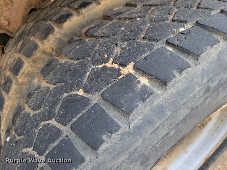 image for item JL9659 1988 International F1954  dump truck