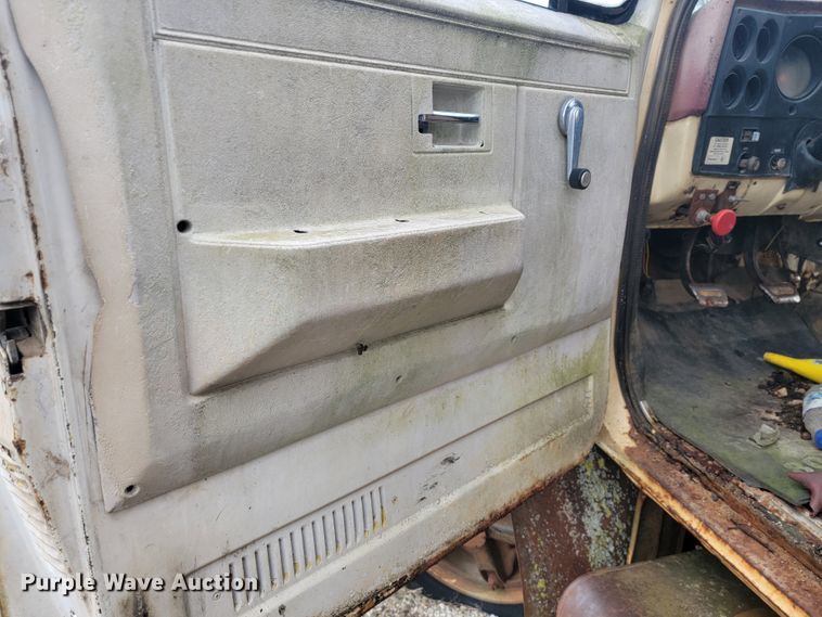 image for item JL9660 1977 Chevrolet C65  dump truck