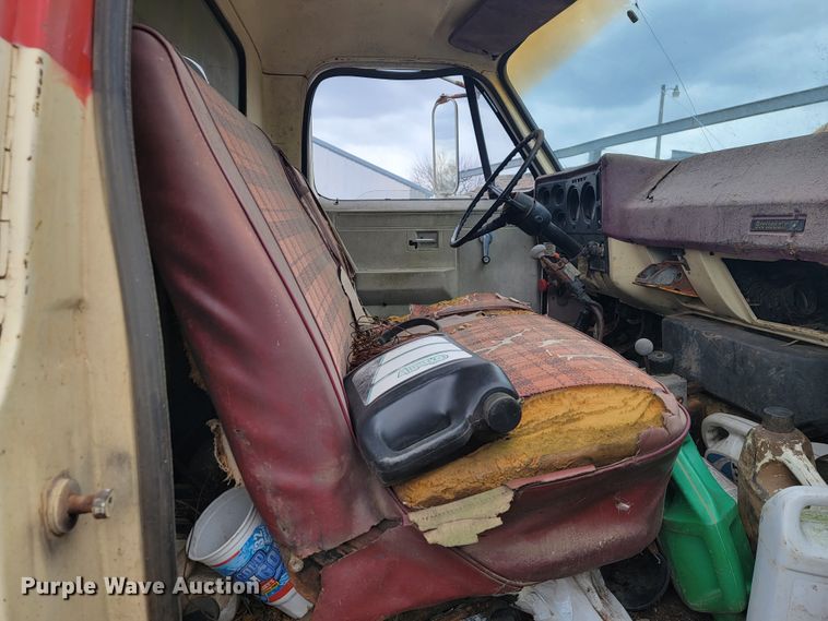 image for item JL9660 1977 Chevrolet C65  dump truck