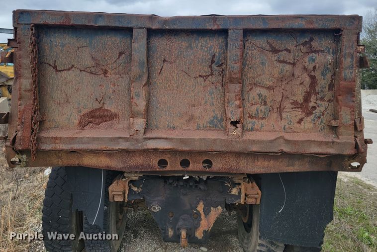 image for item JL9660 1977 Chevrolet C65  dump truck