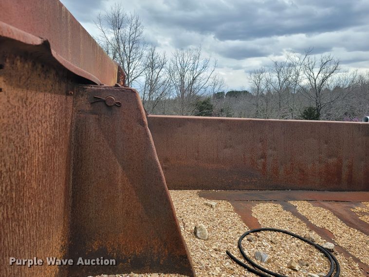 image for item JL9660 1977 Chevrolet C65  dump truck