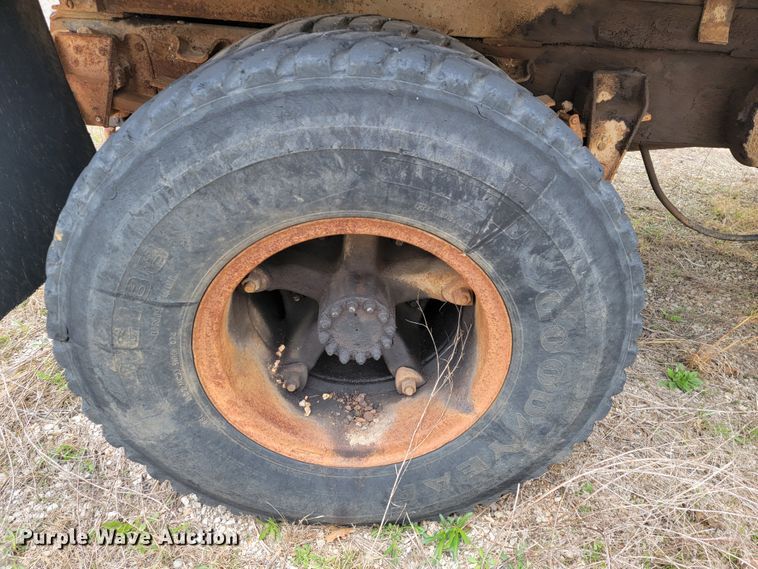 image for item JL9660 1977 Chevrolet C65  dump truck