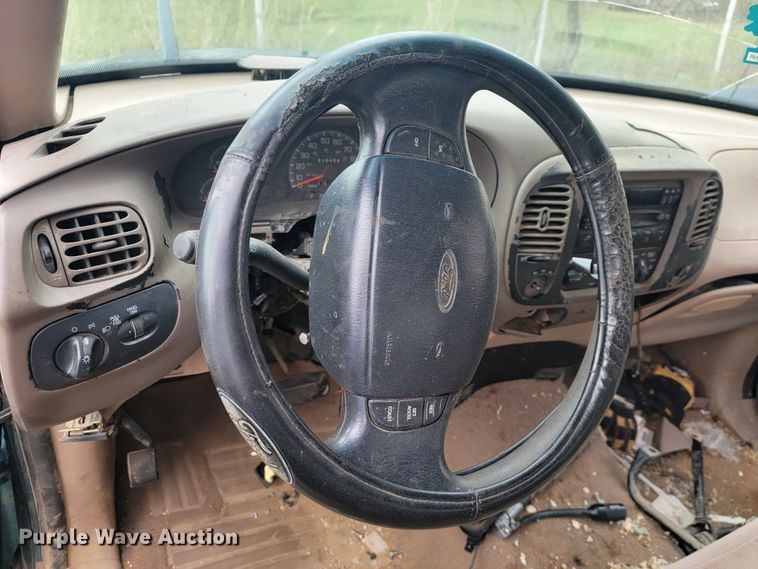 image for item JL9662 1998 Ford F150  SuperCab pickup truck